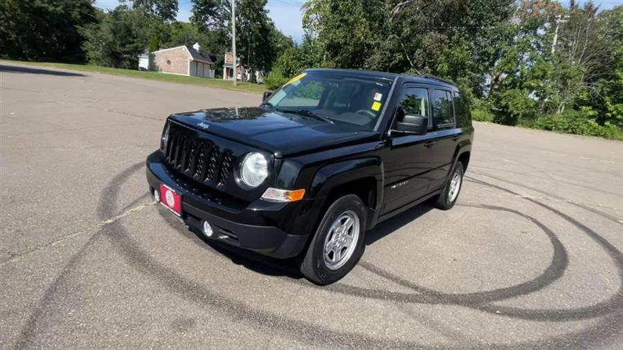 2015 Jeep Patriot 4WD 4dr Sport, available for sale in Stratford, Connecticut | Wiz Leasing Inc. Stratford, Connecticut 2015 Jeep Patriot 4WD 4dr Sport, available for sale in Stratford, Connecticut | Wiz Leasing Inc. Stratford, Connecticut
