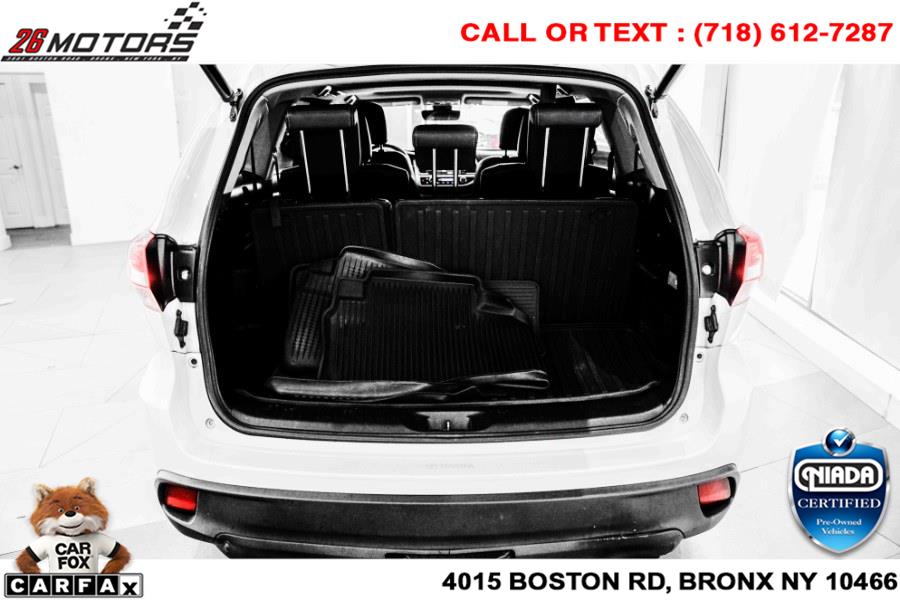 Used Toyota Highlander SE V6 AWD (Natl) 2018 | 26 Motors Corp. Bronx, New York Used Toyota Highlander SE V6 AWD (Natl) 2018 | 26 Motors Corp. Bronx, New York