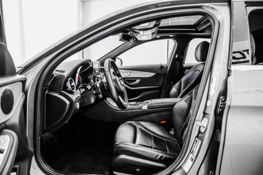 Used Mercedes-Benz C-Class C 300 4MATIC Sedan 2018 | 26 Motors Corp. Bronx, New York Used Mercedes-Benz C-Class C 300 4MATIC Sedan 2018 | 26 Motors Corp. Bronx, New York