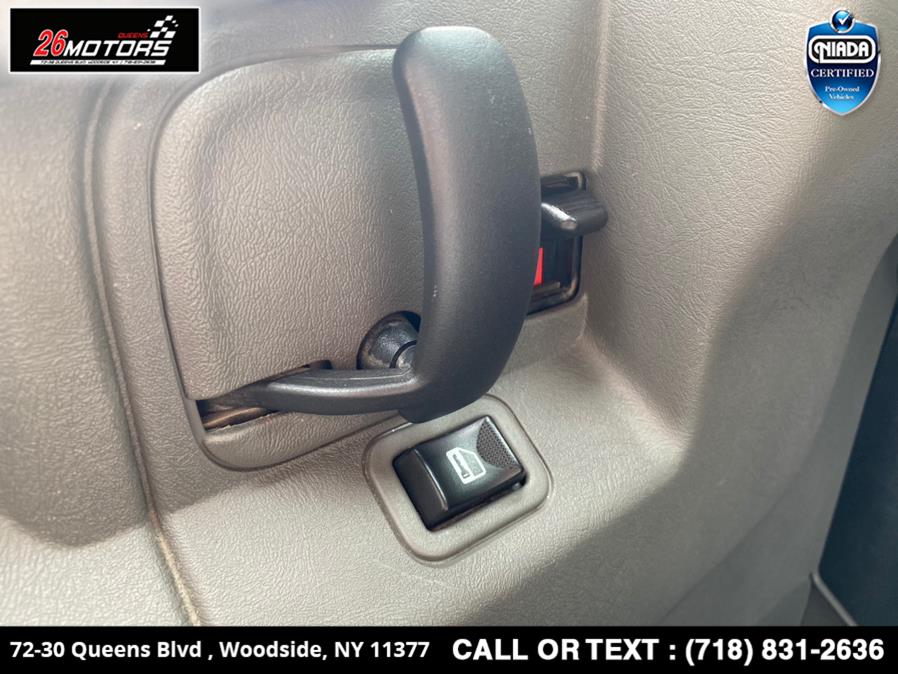 Used Chevrolet Express Passenger RWD 3500 135" LT 2018 | 26 Motors Queens. Woodside, New York Used Chevrolet Express Passenger RWD 3500 135" LT 2018 | 26 Motors Queens. Woodside, New York