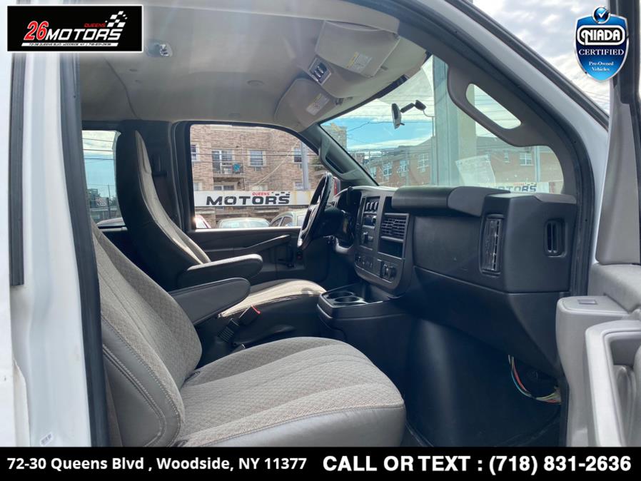 Used Chevrolet Express Passenger RWD 3500 135" LT 2018 | 26 Motors Queens. Woodside, New York Used Chevrolet Express Passenger RWD 3500 135" LT 2018 | 26 Motors Queens. Woodside, New York