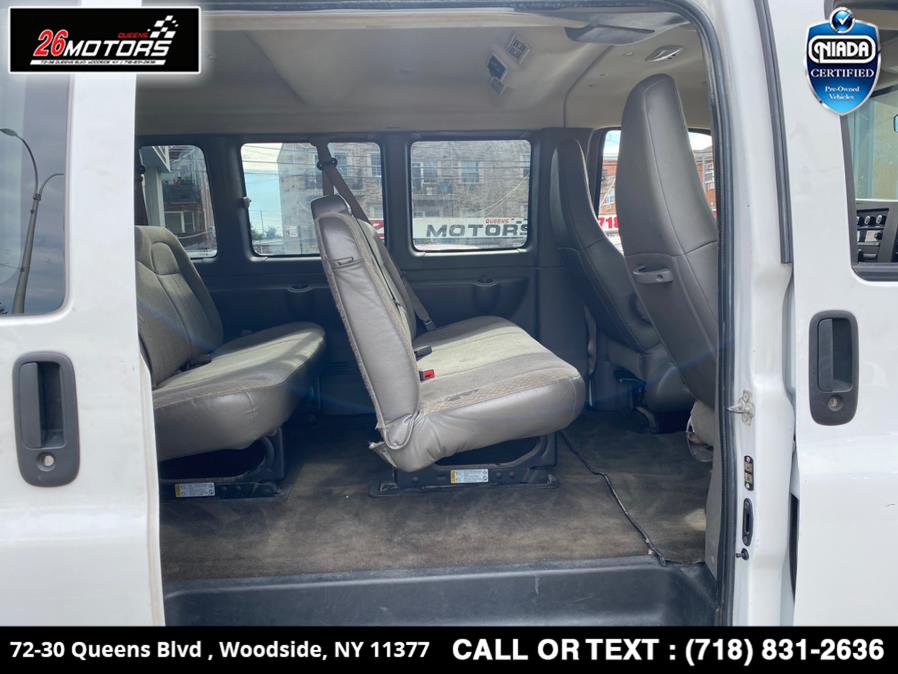 Used Chevrolet Express Passenger RWD 3500 135" LT 2018 | 26 Motors Queens. Woodside, New York Used Chevrolet Express Passenger RWD 3500 135" LT 2018 | 26 Motors Queens. Woodside, New York