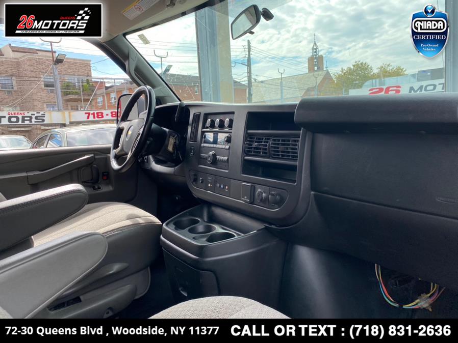Used Chevrolet Express Passenger RWD 3500 135" LT 2018 | 26 Motors Queens. Woodside, New York Used Chevrolet Express Passenger RWD 3500 135" LT 2018 | 26 Motors Queens. Woodside, New York