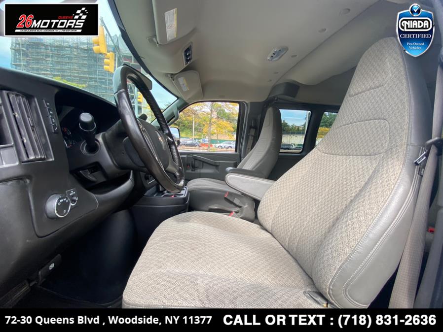 Used Chevrolet Express Passenger RWD 3500 135" LT 2018 | 26 Motors Queens. Woodside, New York Used Chevrolet Express Passenger RWD 3500 135" LT 2018 | 26 Motors Queens. Woodside, New York