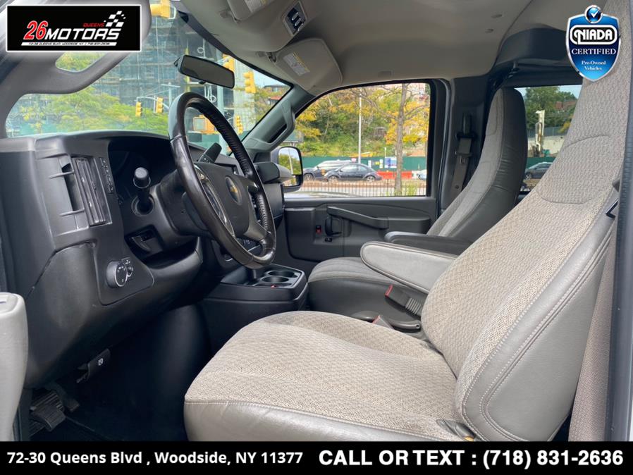 Used Chevrolet Express Passenger RWD 3500 135" LT 2018 | 26 Motors Queens. Woodside, New York Used Chevrolet Express Passenger RWD 3500 135" LT 2018 | 26 Motors Queens. Woodside, New York