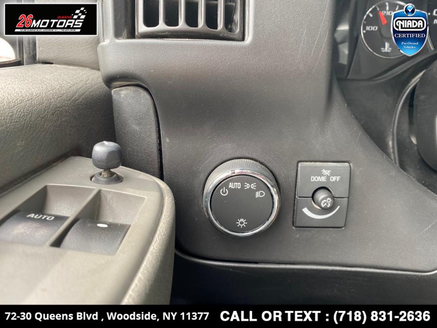 Used Chevrolet Express Passenger RWD 3500 135" LT 2018 | 26 Motors Queens. Woodside, New York Used Chevrolet Express Passenger RWD 3500 135" LT 2018 | 26 Motors Queens. Woodside, New York