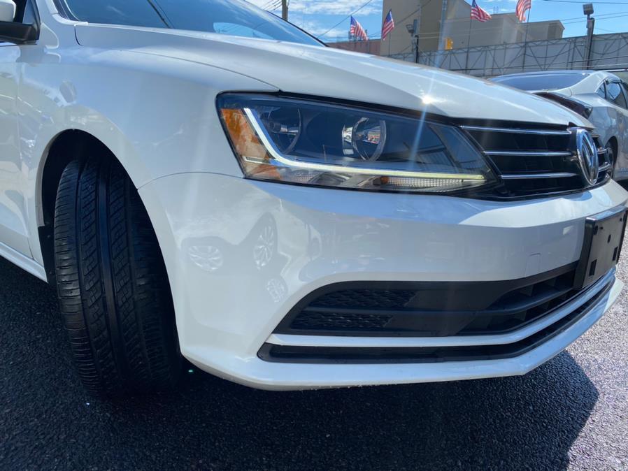 Used Volkswagen Jetta 1.4T SE Auto 2017 | Sunrise Autoland. Jamaica, New York Used Volkswagen Jetta 1.4T SE Auto 2017 | Sunrise Autoland. Jamaica, New York