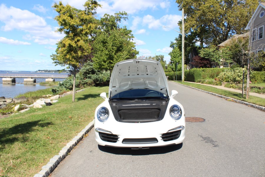 2016 Porsche 911 2dr Cpe Carrera 4, available for sale in Great Neck, New York | Great Neck Car Buyers & Sellers. Great Neck, New York 2016 Porsche 911 2dr Cpe Carrera 4, available for sale in Great Neck, New York | Great Neck Car Buyers & Sellers. Great Neck, New York