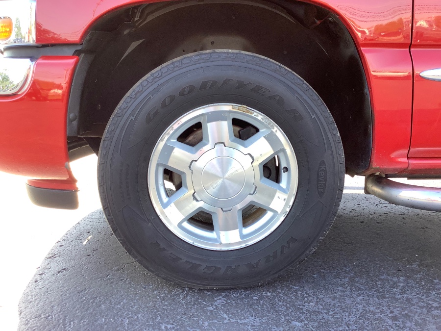 Used GMC Sierra 1500 Ext Cab 143.5" WB 4WD SLE 2005 | Marsh Auto Sales LLC. Ortonville, Michigan Used GMC Sierra 1500 Ext Cab 143.5" WB 4WD SLE 2005 | Marsh Auto Sales LLC. Ortonville, Michigan