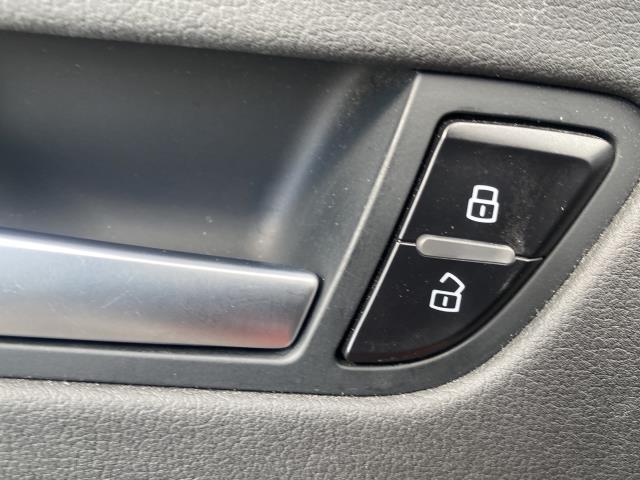 Used Audi A4 4dr Sdn Auto quattro 2.0T Prestige 2013 | Northshore Motors. Syosset , New York Used Audi A4 4dr Sdn Auto quattro 2.0T Prestige 2013 | Northshore Motors. Syosset , New York