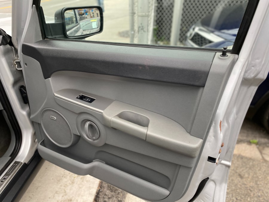 Used Jeep Commander 4WD 4dr Sport 2007 | Middle Village Motors . Middle Village, New York Used Jeep Commander 4WD 4dr Sport 2007 | Middle Village Motors . Middle Village, New York