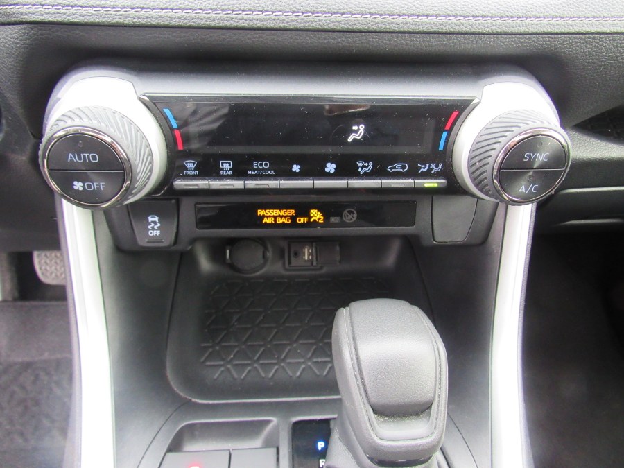 Used Toyota RAV4 XLE FWD (Natl) 2019 | NJ Used Cars Center. Irvington, New Jersey Used Toyota RAV4 XLE FWD (Natl) 2019 | NJ Used Cars Center. Irvington, New Jersey