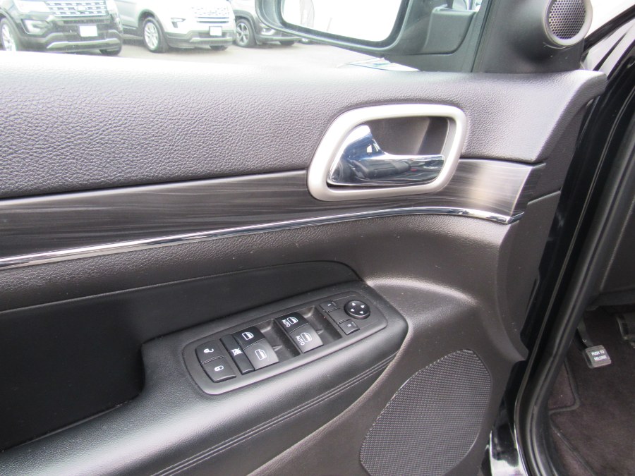 Used Jeep Grand Cherokee Limited 4x4 2019 | NJ Used Cars Center. Irvington, New Jersey Used Jeep Grand Cherokee Limited 4x4 2019 | NJ Used Cars Center. Irvington, New Jersey