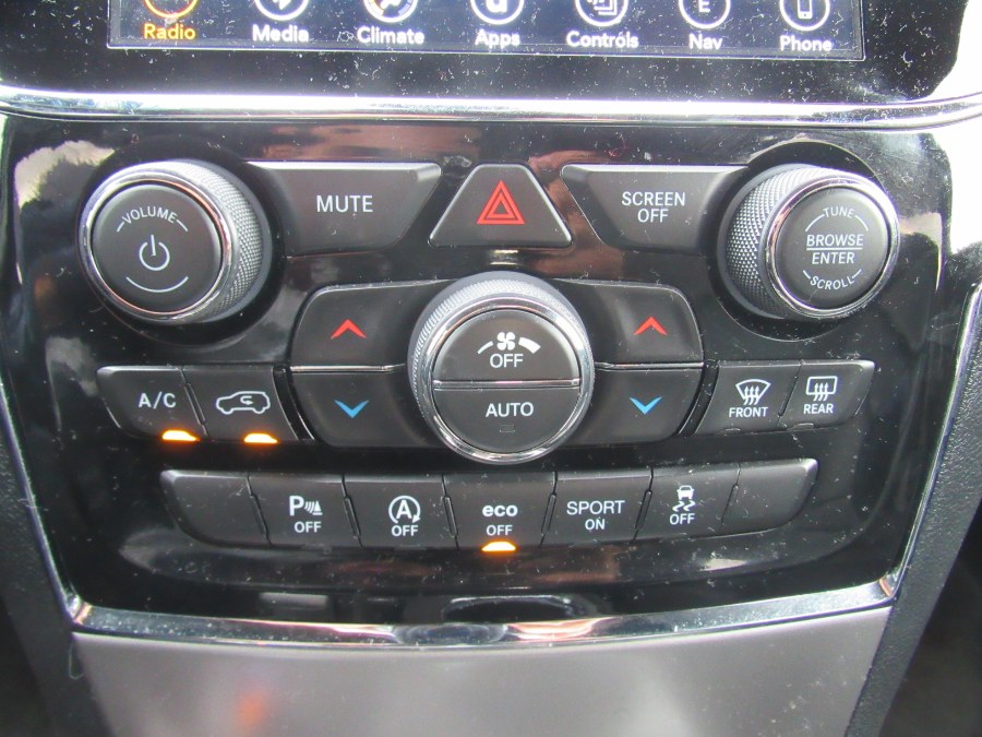 Used Jeep Grand Cherokee Limited 4x4 2019 | NJ Used Cars Center. Irvington, New Jersey Used Jeep Grand Cherokee Limited 4x4 2019 | NJ Used Cars Center. Irvington, New Jersey