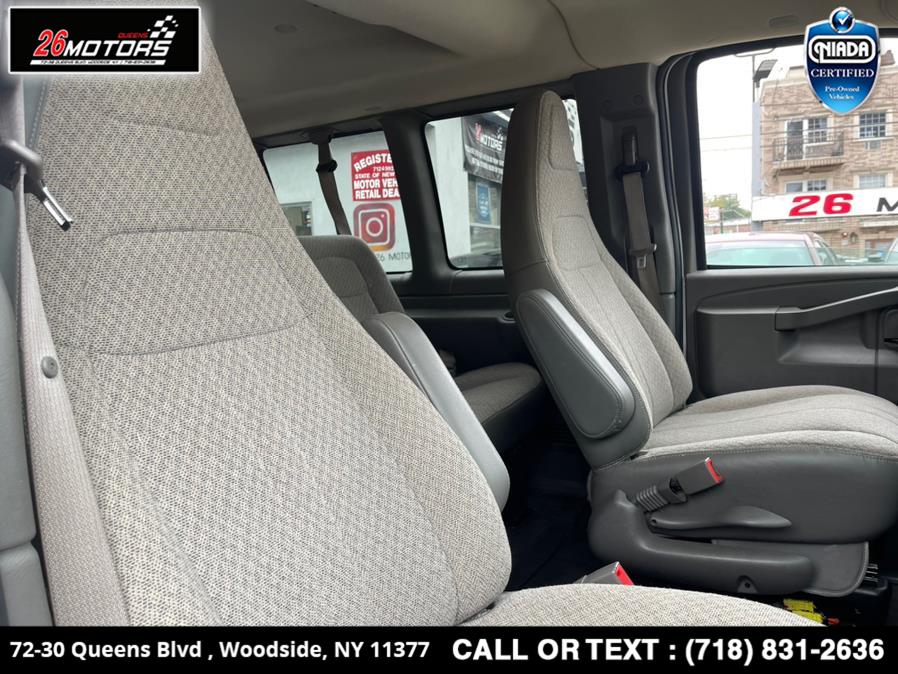 Used Chevrolet Express Passenger RWD 3500 135" LT 2019 | 26 Motors Queens. Woodside, New York Used Chevrolet Express Passenger RWD 3500 135" LT 2019 | 26 Motors Queens. Woodside, New York