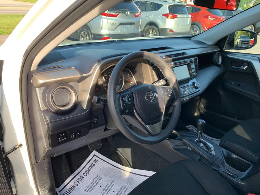 Used Toyota RAV4 AWD 4dr XLE (Natl) 2014 | Pray's Auto Sales . Bangor , Maine Used Toyota RAV4 AWD 4dr XLE (Natl) 2014 | Pray's Auto Sales . Bangor , Maine