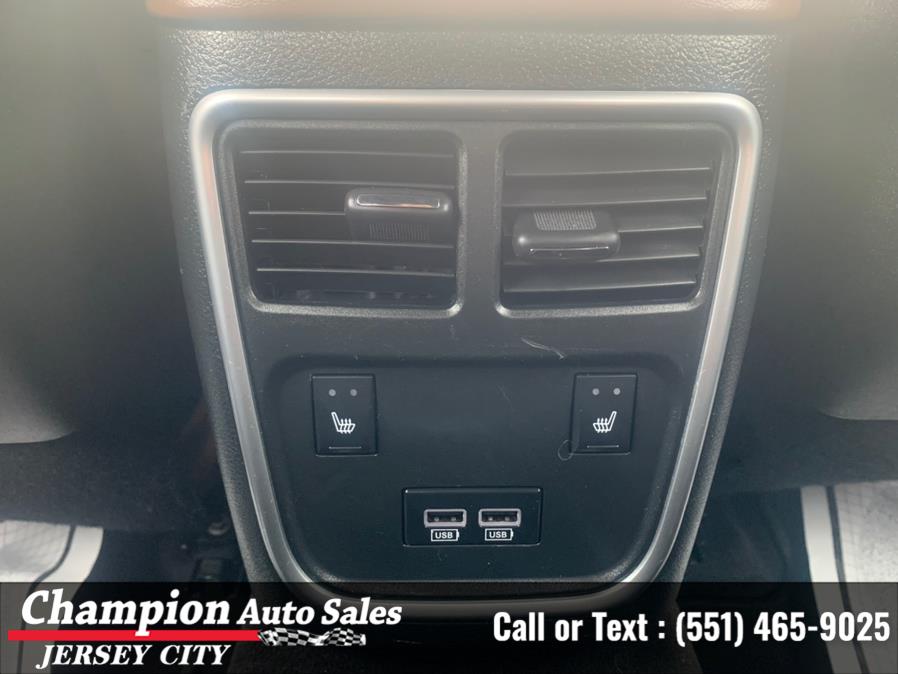 Used Chrysler 300 Limited AWD 2018 | Champion Auto Sales of JC. Jersey City, New Jersey Used Chrysler 300 Limited AWD 2018 | Champion Auto Sales of JC. Jersey City, New Jersey