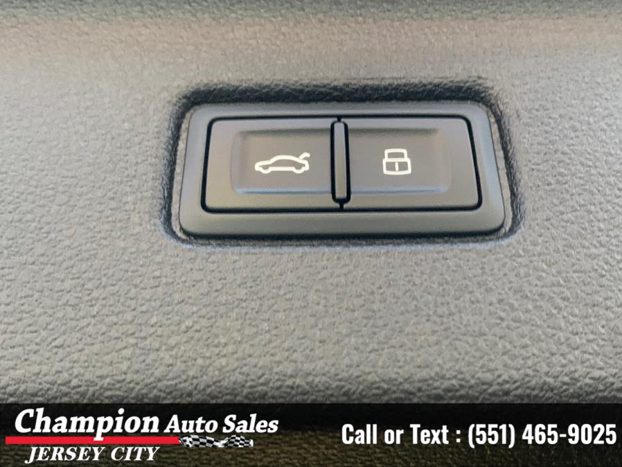 Used Audi Q7 3.0 TFSI Premium Plus 2018 | Champion Auto Sales of JC. Jersey City, New Jersey Used Audi Q7 3.0 TFSI Premium Plus 2018 | Champion Auto Sales of JC. Jersey City, New Jersey