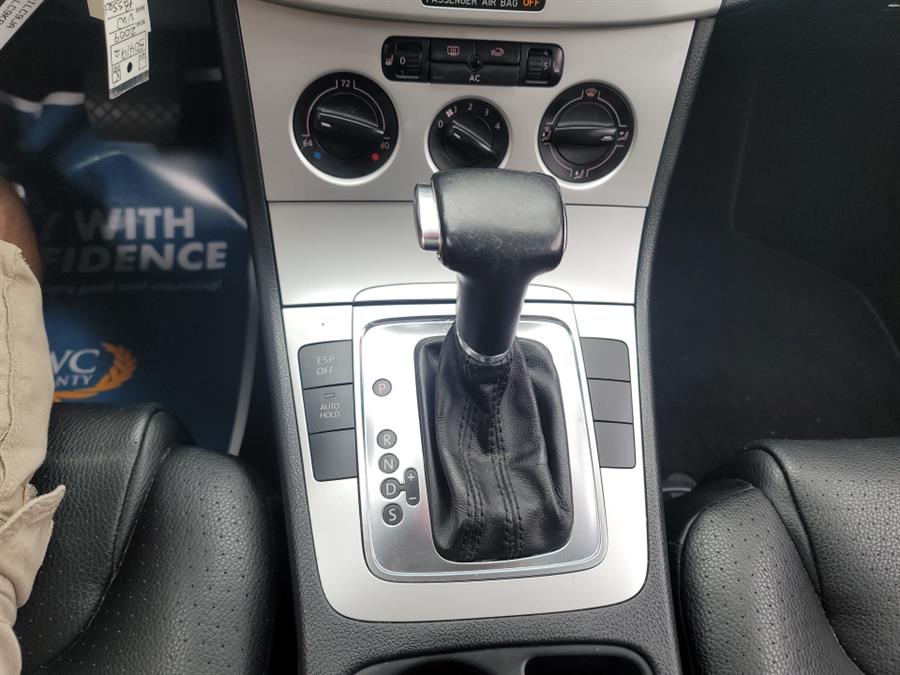 2009 Volkswagen Passat Wagon 4dr Auto Komfort FWD, available for sale in West Haven, Connecticut | Auto Fair Inc.. West Haven, Connecticut 2009 Volkswagen Passat Wagon 4dr Auto Komfort FWD, available for sale in West Haven, Connecticut | Auto Fair Inc.. West Haven, Connecticut