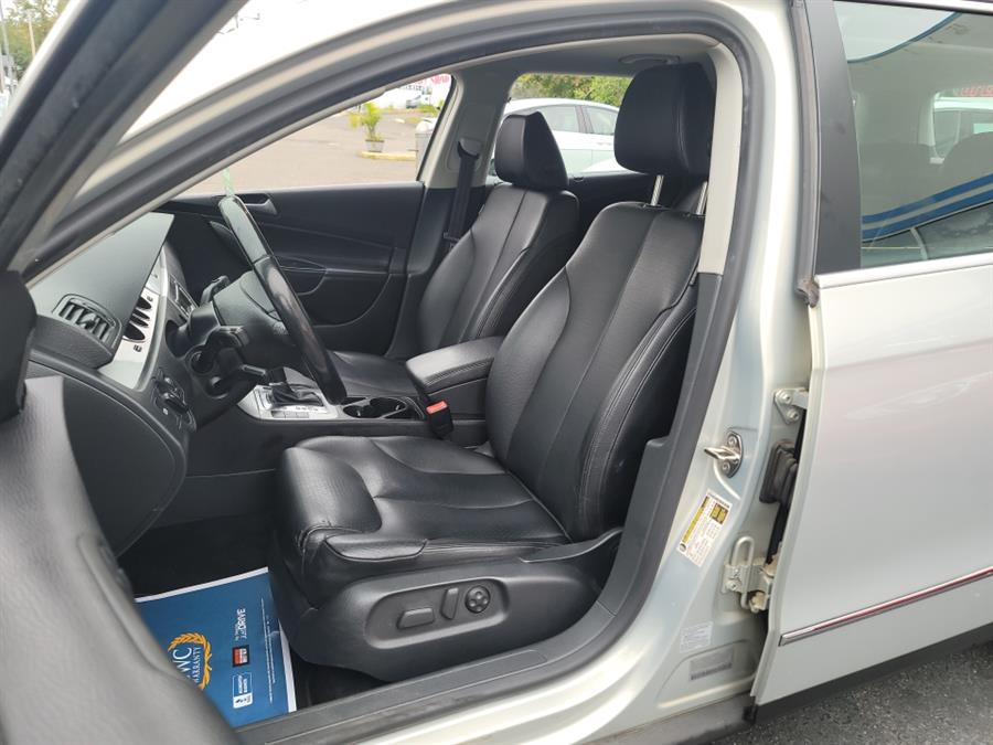 2009 Volkswagen Passat Wagon 4dr Auto Komfort FWD, available for sale in West Haven, Connecticut | Auto Fair Inc.. West Haven, Connecticut 2009 Volkswagen Passat Wagon 4dr Auto Komfort FWD, available for sale in West Haven, Connecticut | Auto Fair Inc.. West Haven, Connecticut