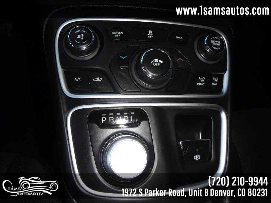 Used Chrysler 200 4dr Sdn Limited FWD 2016 | Sam's Automotive. Denver, Colorado Used Chrysler 200 4dr Sdn Limited FWD 2016 | Sam's Automotive. Denver, Colorado