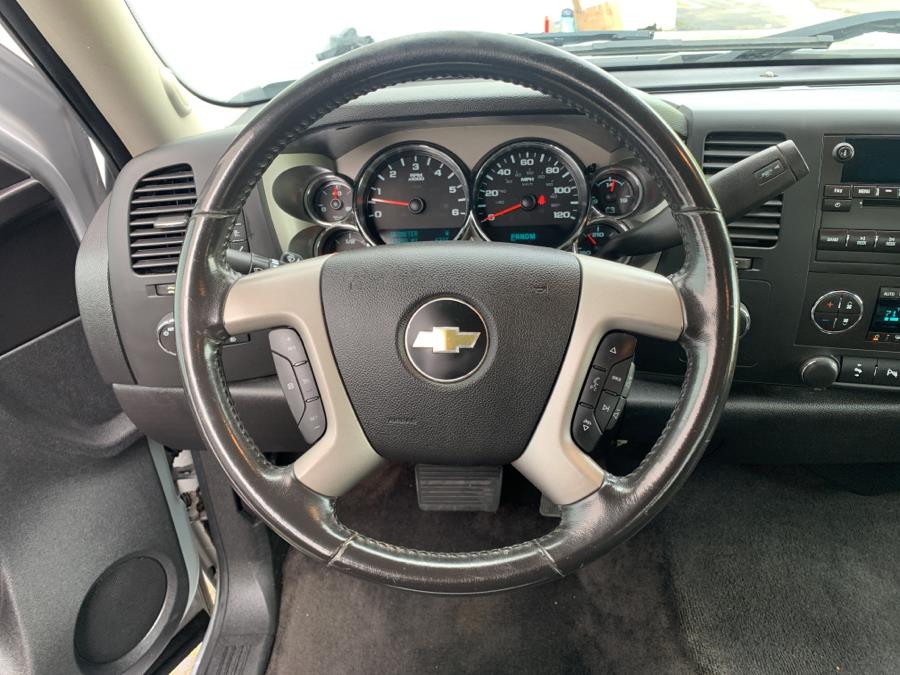 Used Chevrolet Silverado 1500 4WD Ext Cab 143.5" LT 2012 | Dealertown Auto Wholesalers. Milford, Connecticut Used Chevrolet Silverado 1500 4WD Ext Cab 143.5" LT 2012 | Dealertown Auto Wholesalers. Milford, Connecticut