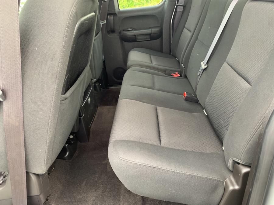 Used Chevrolet Silverado 1500 4WD Ext Cab 143.5" LT 2012 | Dealertown Auto Wholesalers. Milford, Connecticut Used Chevrolet Silverado 1500 4WD Ext Cab 143.5" LT 2012 | Dealertown Auto Wholesalers. Milford, Connecticut