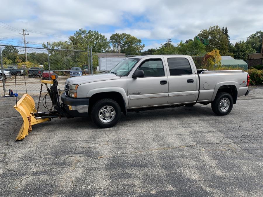 2006 Chevrolet Silverado 2500HD LT, available for sale in Milford, Connecticut | Dealertown Auto Wholesalers. Milford, Connecticut 2006 Chevrolet Silverado 2500HD LT, available for sale in Milford, Connecticut | Dealertown Auto Wholesalers. Milford, Connecticut
