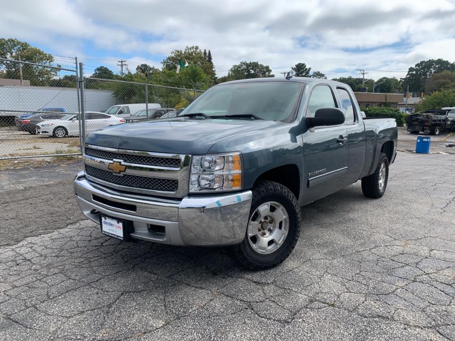 2013 Chevrolet Silverado 1500 4WD Ext Cab 143.5" LT, available for sale in Milford, Connecticut | Dealertown Auto Wholesalers. Milford, Connecticut 2013 Chevrolet Silverado 1500 4WD Ext Cab 143.5" LT, available for sale in Milford, Connecticut | Dealertown Auto Wholesalers. Milford, Connecticut