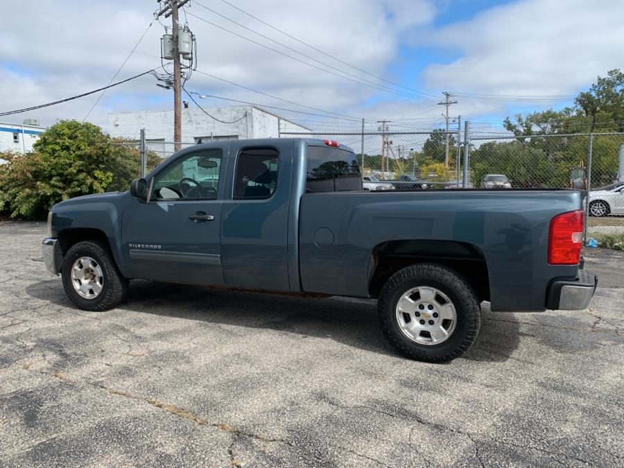 2013 Chevrolet Silverado 1500 4WD Ext Cab 143.5" LT, available for sale in Milford, Connecticut | Dealertown Auto Wholesalers. Milford, Connecticut 2013 Chevrolet Silverado 1500 4WD Ext Cab 143.5" LT, available for sale in Milford, Connecticut | Dealertown Auto Wholesalers. Milford, Connecticut