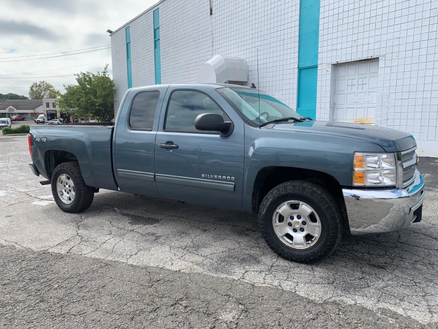 2013 Chevrolet Silverado 1500 4WD Ext Cab 143.5" LT, available for sale in Milford, Connecticut | Dealertown Auto Wholesalers. Milford, Connecticut 2013 Chevrolet Silverado 1500 4WD Ext Cab 143.5" LT, available for sale in Milford, Connecticut | Dealertown Auto Wholesalers. Milford, Connecticut