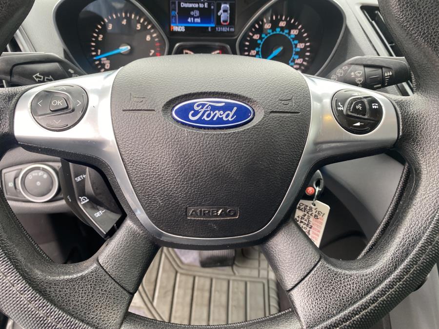 2015 Ford Escape FWD 4dr SE, available for sale in Little Ferry, New Jersey | Victoria Preowned Autos Inc. Little Ferry, New Jersey 2015 Ford Escape FWD 4dr SE, available for sale in Little Ferry, New Jersey | Victoria Preowned Autos Inc. Little Ferry, New Jersey