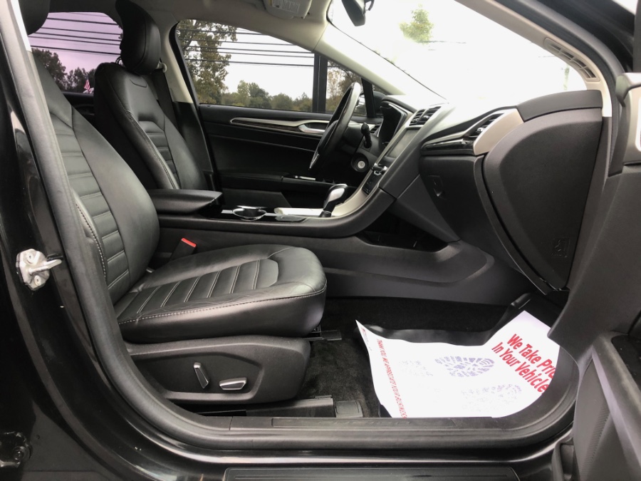 Used Ford Fusion 4dr Sdn SE FWD 2015 | Marsh Auto Sales LLC. Ortonville, Michigan Used Ford Fusion 4dr Sdn SE FWD 2015 | Marsh Auto Sales LLC. Ortonville, Michigan