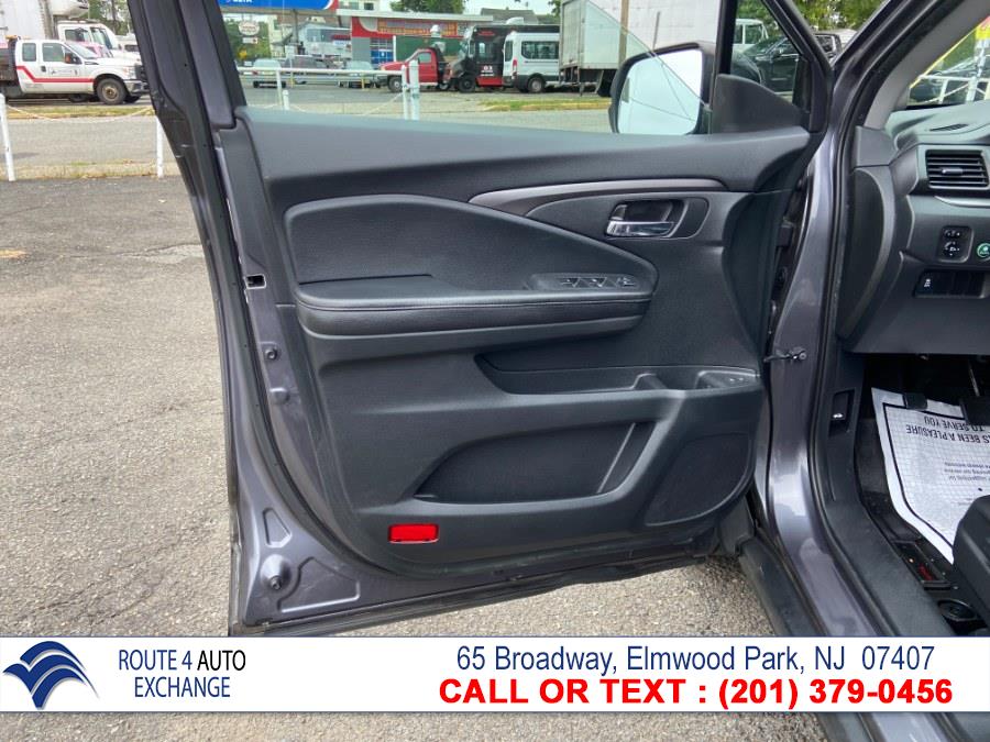 Used Honda Pilot AWD 4dr EX-L 2016 | Route 4 Auto Exchange. Elmwood Park, New Jersey Used Honda Pilot AWD 4dr EX-L 2016 | Route 4 Auto Exchange. Elmwood Park, New Jersey