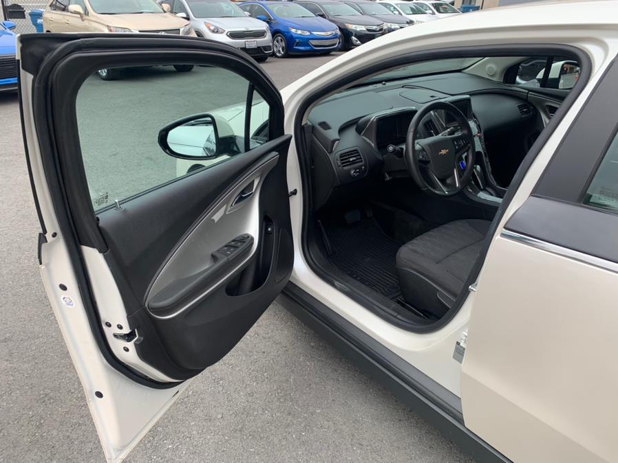 Used Chevrolet Volt PHEV 2014 | Green Light Auto Wholesale. Daly City, California Used Chevrolet Volt PHEV 2014 | Green Light Auto Wholesale. Daly City, California