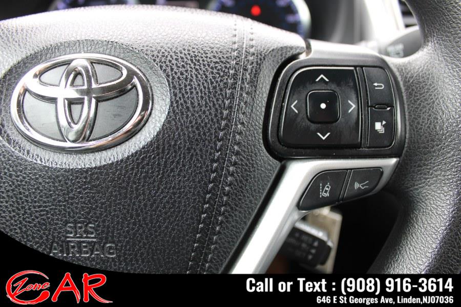 Used Toyota Highlander LE V6 FWD (Natl) 2019 | Car Zone. Linden, New Jersey Used Toyota Highlander LE V6 FWD (Natl) 2019 | Car Zone. Linden, New Jersey