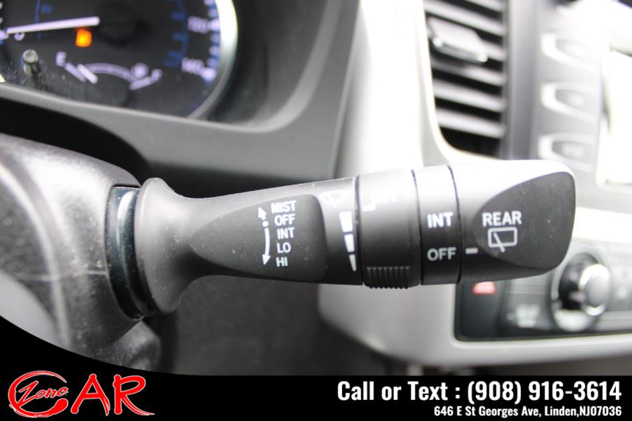 Used Toyota Highlander LE V6 FWD (Natl) 2019 | Car Zone. Linden, New Jersey Used Toyota Highlander LE V6 FWD (Natl) 2019 | Car Zone. Linden, New Jersey