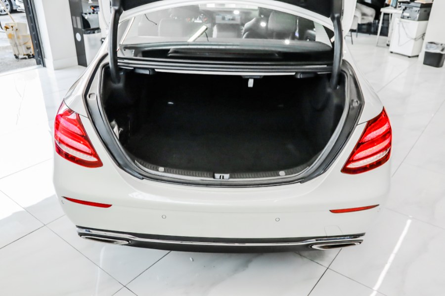 Used Mercedes-Benz E-Class E 300 4MATIC Sedan 2018 | 26 Motors Long Island. ELMONT, New York Used Mercedes-Benz E-Class E 300 4MATIC Sedan 2018 | 26 Motors Long Island. ELMONT, New York