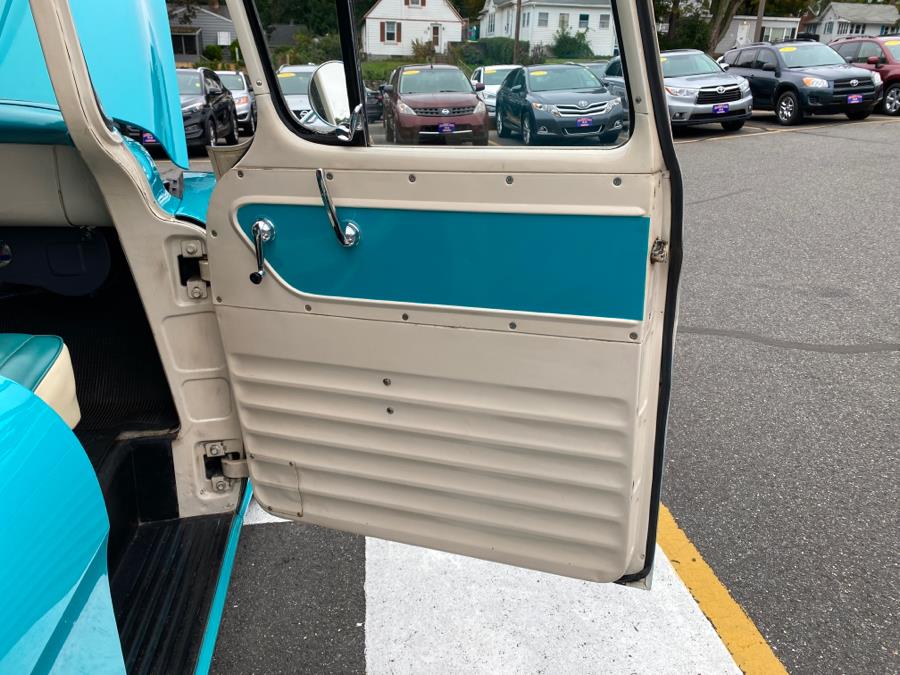 Used Chevrolet Suburban wagon 3100 1957 | National Auto Brokers, Inc.. Waterbury, Connecticut Used Chevrolet Suburban wagon 3100 1957 | National Auto Brokers, Inc.. Waterbury, Connecticut