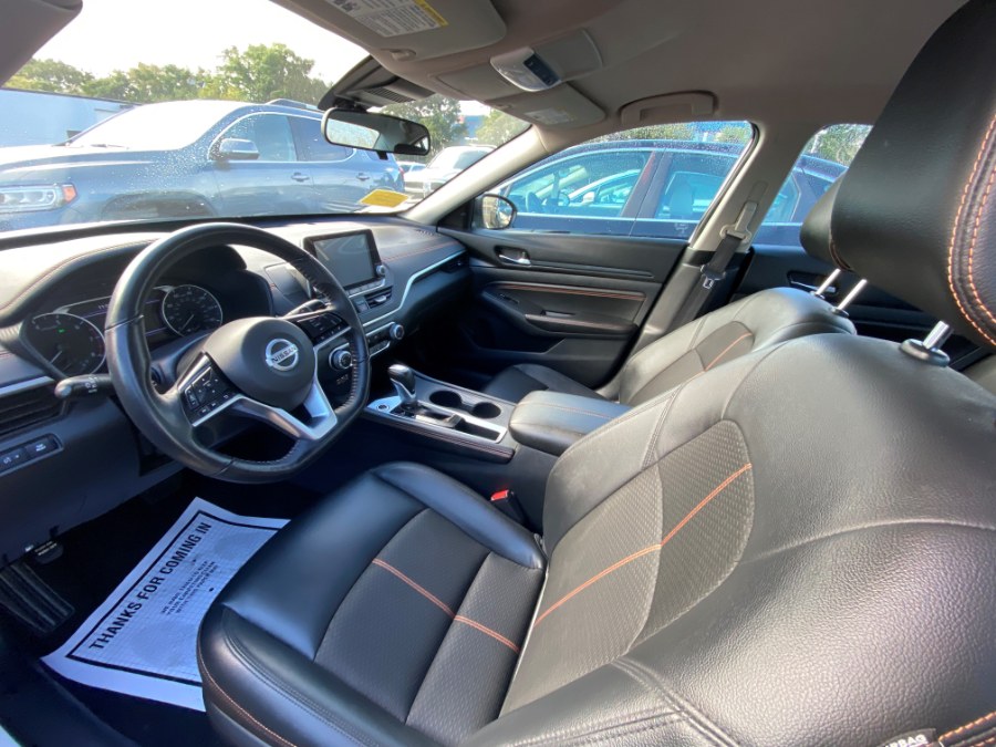 Used Nissan Altima 2.5 SR Sedan 2020 | Inman Motors Sales. Medford, Massachusetts Used Nissan Altima 2.5 SR Sedan 2020 | Inman Motors Sales. Medford, Massachusetts