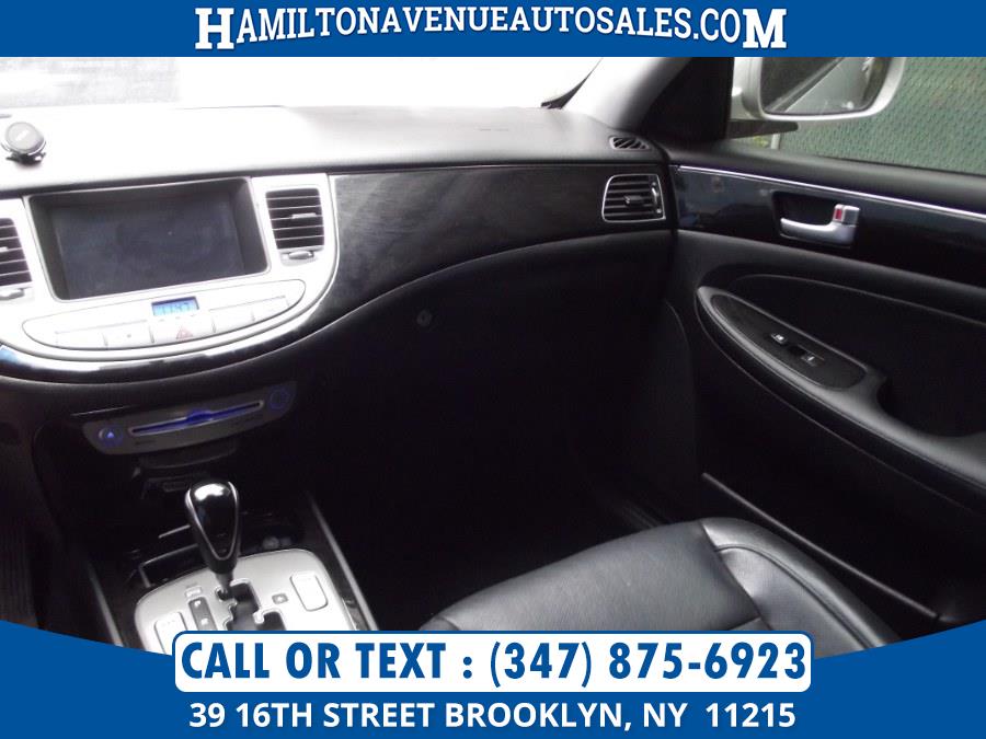 Used Hyundai Genesis 4dr Sdn V6 3.8L 2012 | Hamilton Avenue Auto Sales DBA Nyautoauction.com. Brooklyn, New York Used Hyundai Genesis 4dr Sdn V6 3.8L 2012 | Hamilton Avenue Auto Sales DBA Nyautoauction.com. Brooklyn, New York