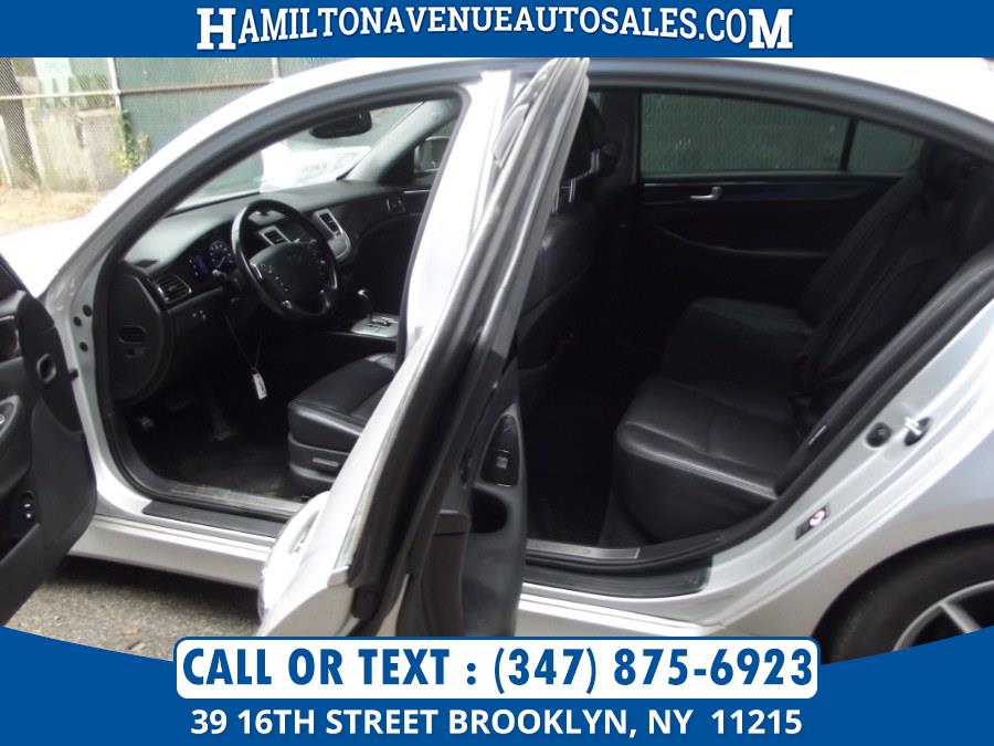 Used Hyundai Genesis 4dr Sdn V6 3.8L 2012 | Hamilton Avenue Auto Sales DBA Nyautoauction.com. Brooklyn, New York Used Hyundai Genesis 4dr Sdn V6 3.8L 2012 | Hamilton Avenue Auto Sales DBA Nyautoauction.com. Brooklyn, New York
