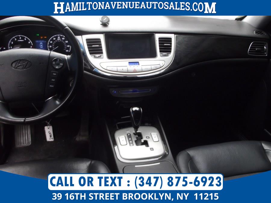 Used Hyundai Genesis 4dr Sdn V6 3.8L 2012 | Hamilton Avenue Auto Sales DBA Nyautoauction.com. Brooklyn, New York Used Hyundai Genesis 4dr Sdn V6 3.8L 2012 | Hamilton Avenue Auto Sales DBA Nyautoauction.com. Brooklyn, New York