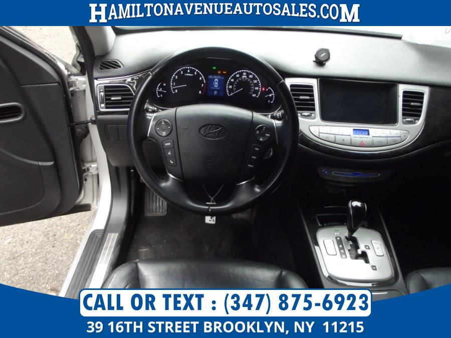Used Hyundai Genesis 4dr Sdn V6 3.8L 2012 | Hamilton Avenue Auto Sales DBA Nyautoauction.com. Brooklyn, New York Used Hyundai Genesis 4dr Sdn V6 3.8L 2012 | Hamilton Avenue Auto Sales DBA Nyautoauction.com. Brooklyn, New York