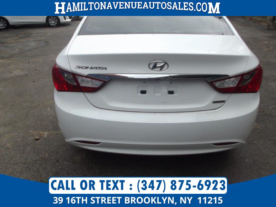 Used Hyundai Sonata 4dr Sdn 2.4L Auto Limited PZEV 2013 | Hamilton Avenue Auto Sales DBA Nyautoauction.com. Brooklyn, New York Used Hyundai Sonata 4dr Sdn 2.4L Auto Limited PZEV 2013 | Hamilton Avenue Auto Sales DBA Nyautoauction.com. Brooklyn, New York