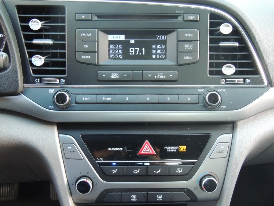 Used Hyundai Elantra SE 2.0L Auto (Alabama) *Ltd Avail* 2017 | Carsbuck Inc.. Brooklyn, New York Used Hyundai Elantra SE 2.0L Auto (Alabama) *Ltd Avail* 2017 | Carsbuck Inc.. Brooklyn, New York