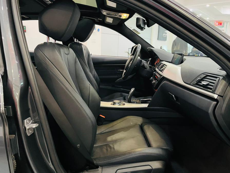 Used BMW 3 Series 320i xDrive Sedan 2018 | Luxury Motor Club. Franklin Square, New York Used BMW 3 Series 320i xDrive Sedan 2018 | Luxury Motor Club. Franklin Square, New York