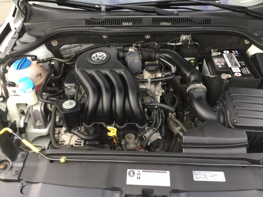 2015 Volkswagen Jetta Sedan 4dr Auto 2.0L S w/Technology, available for sale in Plantsville, Connecticut | L&S Automotive LLC. Plantsville, Connecticut 2015 Volkswagen Jetta Sedan 4dr Auto 2.0L S w/Technology, available for sale in Plantsville, Connecticut | L&S Automotive LLC. Plantsville, Connecticut