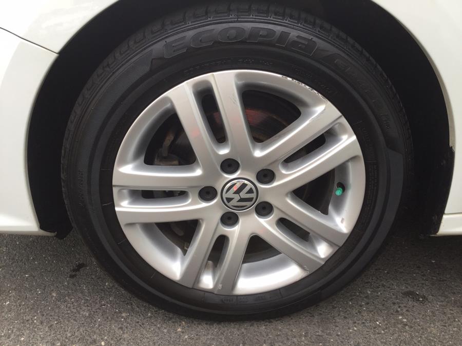 2015 Volkswagen Jetta Sedan 4dr Auto 2.0L S w/Technology, available for sale in Plantsville, Connecticut | L&S Automotive LLC. Plantsville, Connecticut 2015 Volkswagen Jetta Sedan 4dr Auto 2.0L S w/Technology, available for sale in Plantsville, Connecticut | L&S Automotive LLC. Plantsville, Connecticut