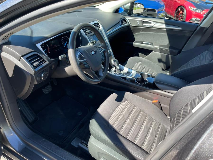 Used Ford Fusion 4dr Sdn SE FWD 2016 | Mike And Tony Auto Sales, Inc. South Windsor, Connecticut Used Ford Fusion 4dr Sdn SE FWD 2016 | Mike And Tony Auto Sales, Inc. South Windsor, Connecticut
